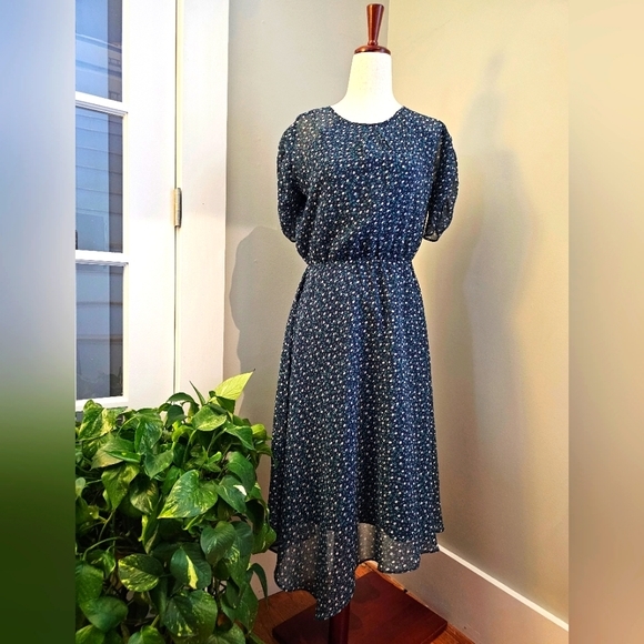 Banana Republic Factory Dresses & Skirts - NWT Banana Republic Factory floral dress size 0